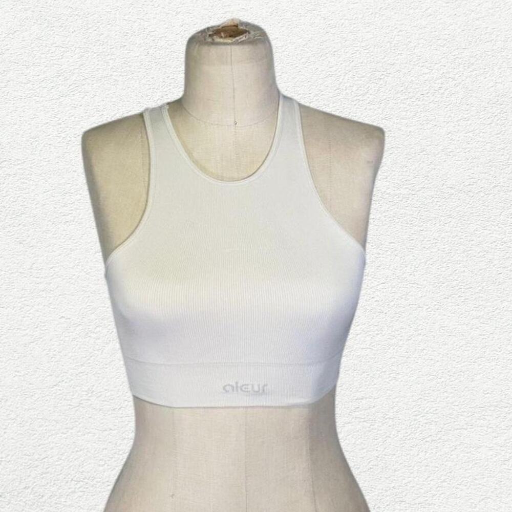 Aleur Speed Crop Tank in Ivory